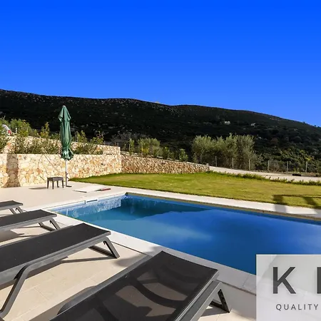 Two Golden Sun With Private Pools Near Skala Village * Ρατζακλί